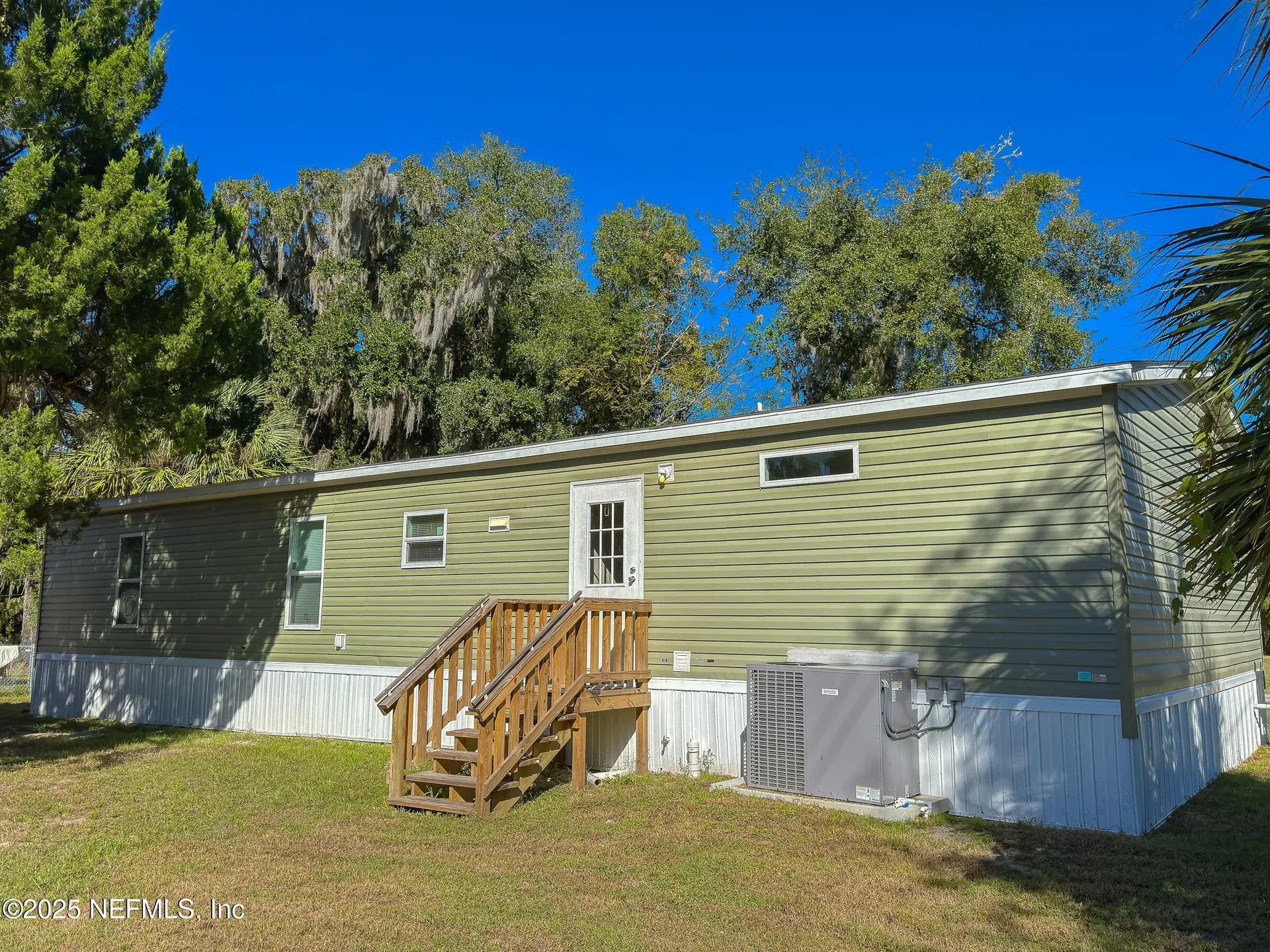1001 Shell Street Welaka FL 32193