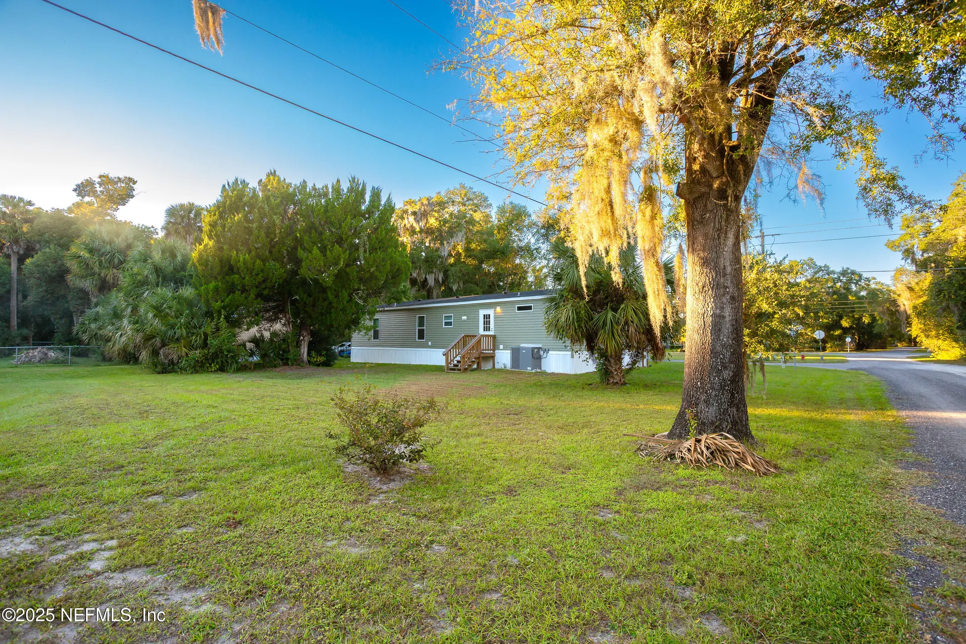1001 Shell Street Welaka FL 32193