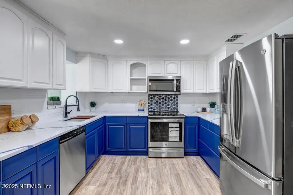 458 Eric Avenue Jacksonville FL 32218