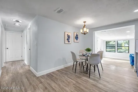 458 Eric Avenue Jacksonville FL 32218
