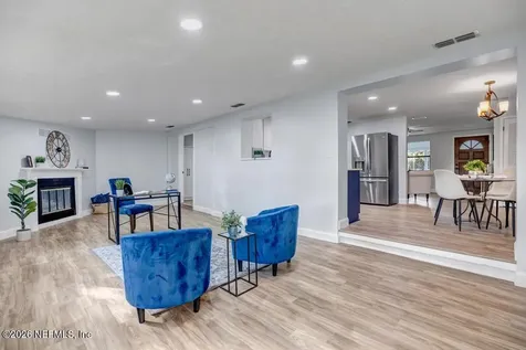 458 Eric Avenue Jacksonville FL 32218