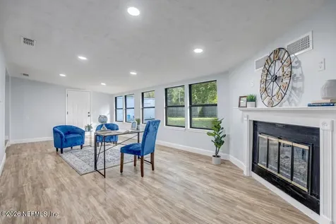 458 Eric Avenue Jacksonville FL 32218