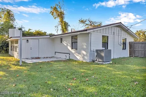 458 Eric Avenue Jacksonville FL 32218