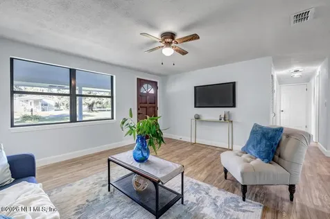 458 Eric Avenue Jacksonville FL 32218