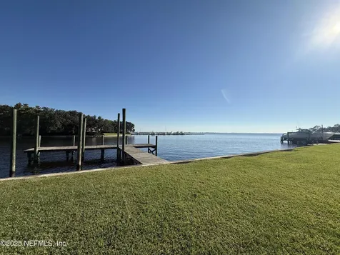 4233 Venetia Boulevard Jacksonville FL 32210