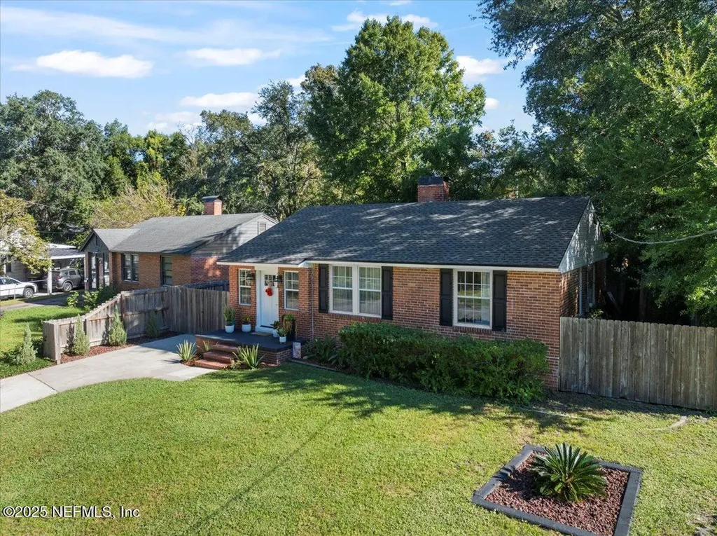 1037 S Fairwood Lane Jacksonville FL 32205