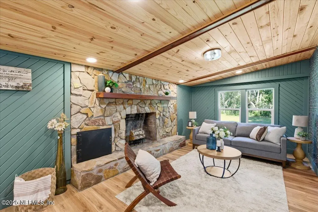 4886 Highway 17 S Green Cove Springs FL 32043