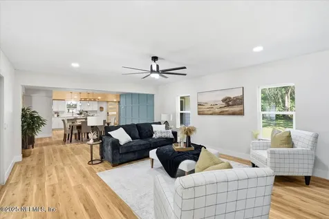 4886 Highway 17 S Green Cove Springs FL 32043
