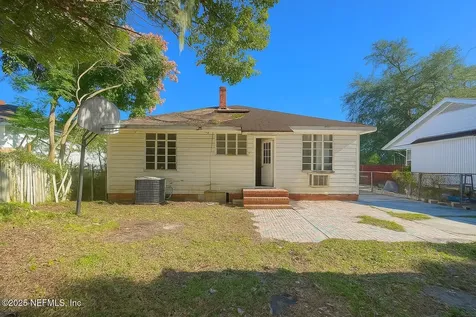 8020 Oakwood Street Jacksonville FL 32208