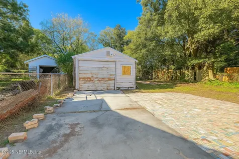 8020 Oakwood Street Jacksonville FL 32208