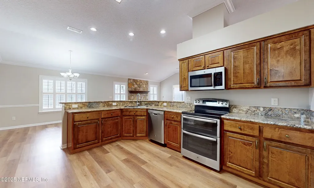 2923 Southbank Circle Green Cove Springs FL 32043