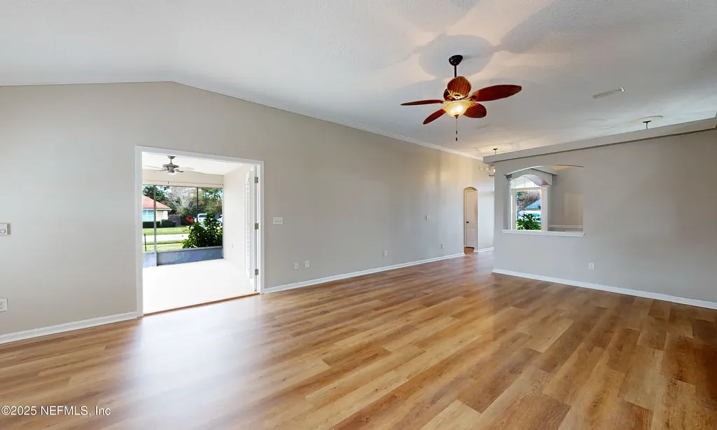 2923 Southbank Circle Green Cove Springs FL 32043