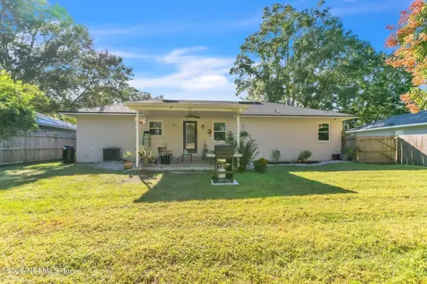 596 S West Street Green Cove Springs FL 32043