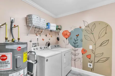 596 S West Street Green Cove Springs FL 32043