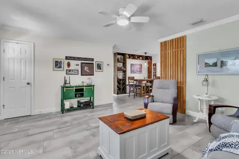 596 S West Street Green Cove Springs FL 32043
