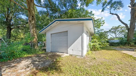 1425 Domas Drive Jacksonville FL 32211