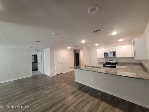 256 River Hill Drive Welaka FL 32193