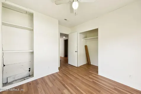 253 Santa Barbara Avenue Jacksonville FL 32254
