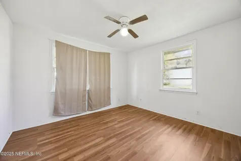 253 Santa Barbara Avenue Jacksonville FL 32254