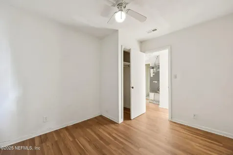 253 Santa Barbara Avenue Jacksonville FL 32254