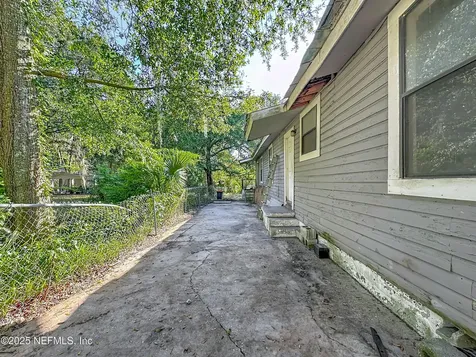 2961 Bethel Court Jacksonville FL 32207