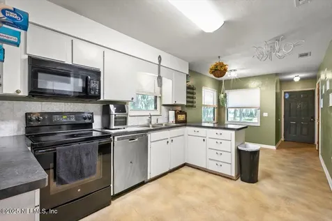 407 Lakeshore Drive Starke FL 32091