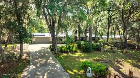 407 Lakeshore Drive Starke FL 32091