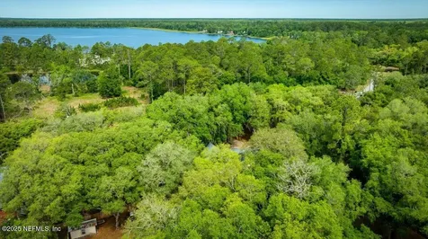 407 Lakeshore Drive Starke FL 32091