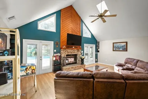 407 Lakeshore Drive Starke FL 32091