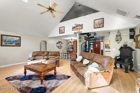 407 Lakeshore Drive Starke FL 32091