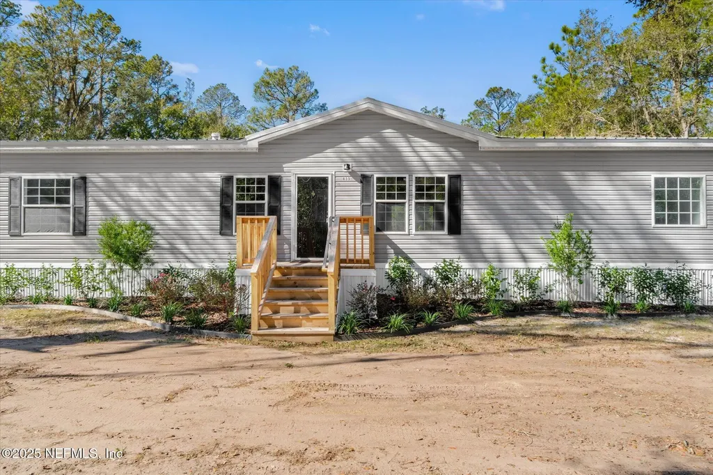 655 Yelvington Road East Palatka FL 32131