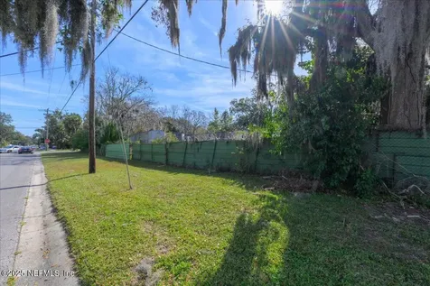 00 Bronson Street Palatka FL 32177