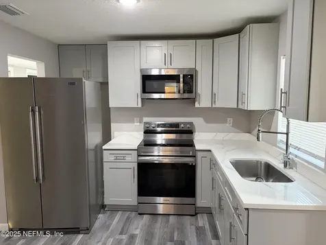4444 Rainer Road Jacksonville FL 32210