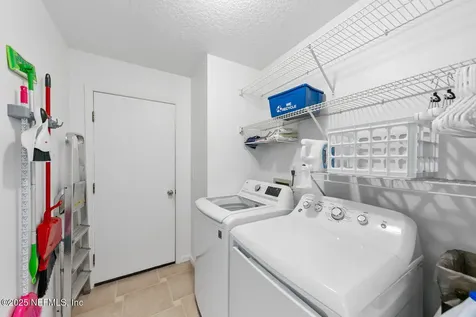 3807 Union Pacific Drive W Jacksonville FL 32246