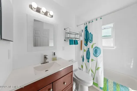 3807 Union Pacific Drive W Jacksonville FL 32246