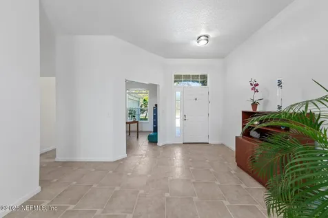 3807 Union Pacific Drive W Jacksonville FL 32246