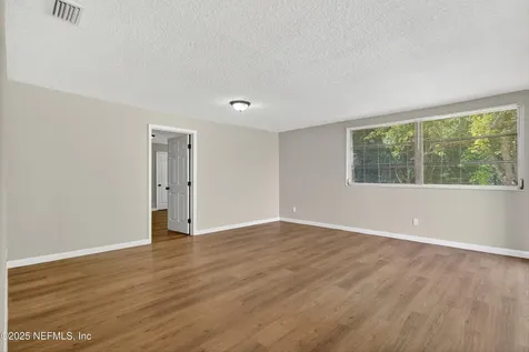 5822 Begonia Road Jacksonville FL 32209