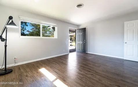 3915 Rodby Drive Jacksonville FL 32210