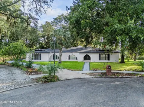 2917 Isser Court Jacksonville FL 32257