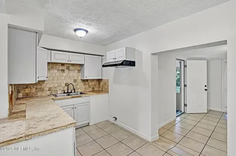 6453 Burgundy Road S Jacksonville FL 32210