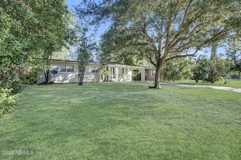 6453 Burgundy Road S Jacksonville FL 32210