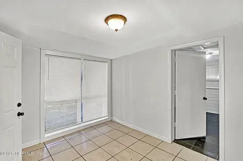6453 Burgundy Road S Jacksonville FL 32210