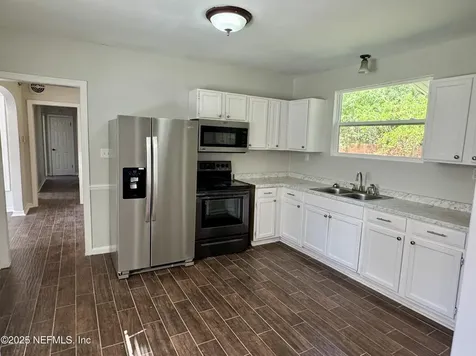4779 Shirley Avenue Jacksonville FL 32210