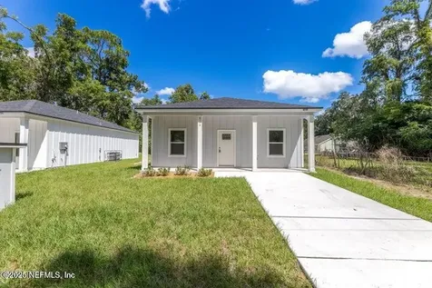 8119 Siskin Avenue Jacksonville FL 32219