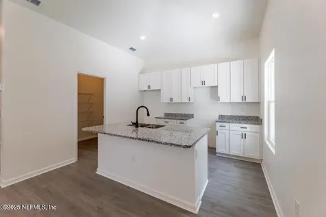 8119 Siskin Avenue Jacksonville FL 32219