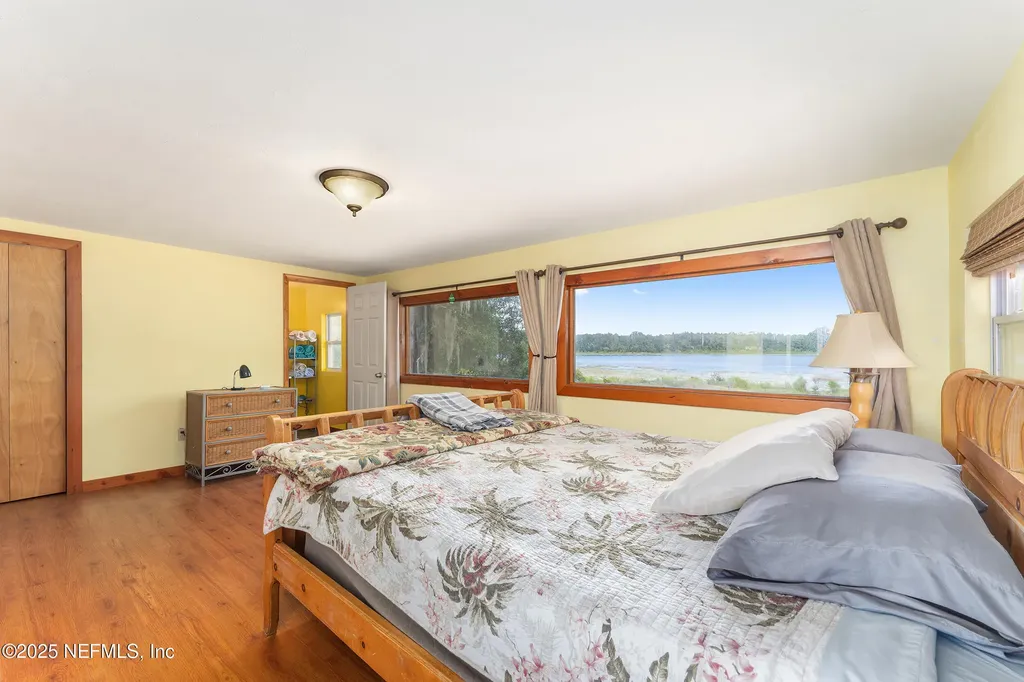 140 Morris Lake Drive Hawthorne FL 32640