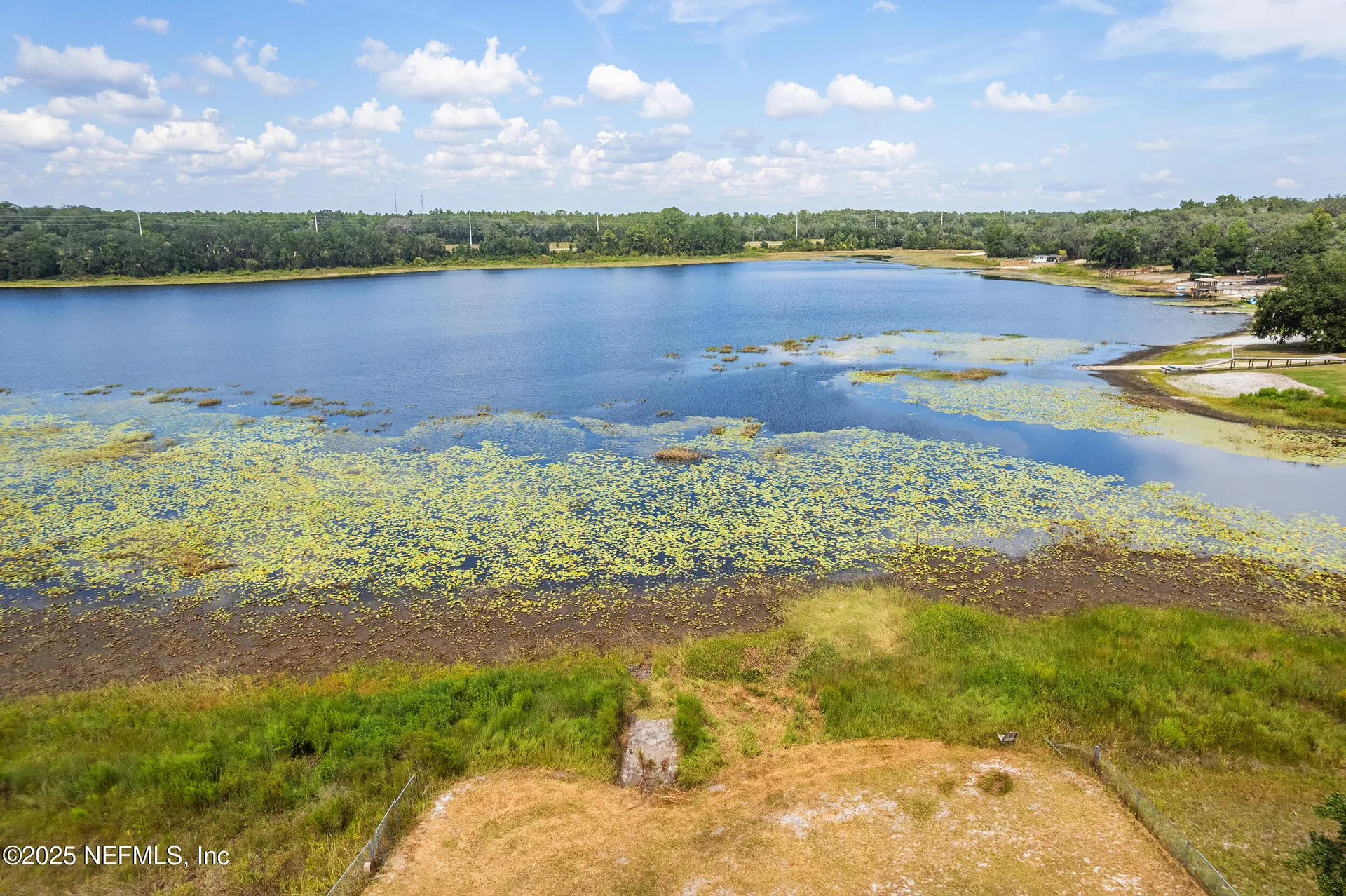 140 Morris Lake Drive Hawthorne FL 32640