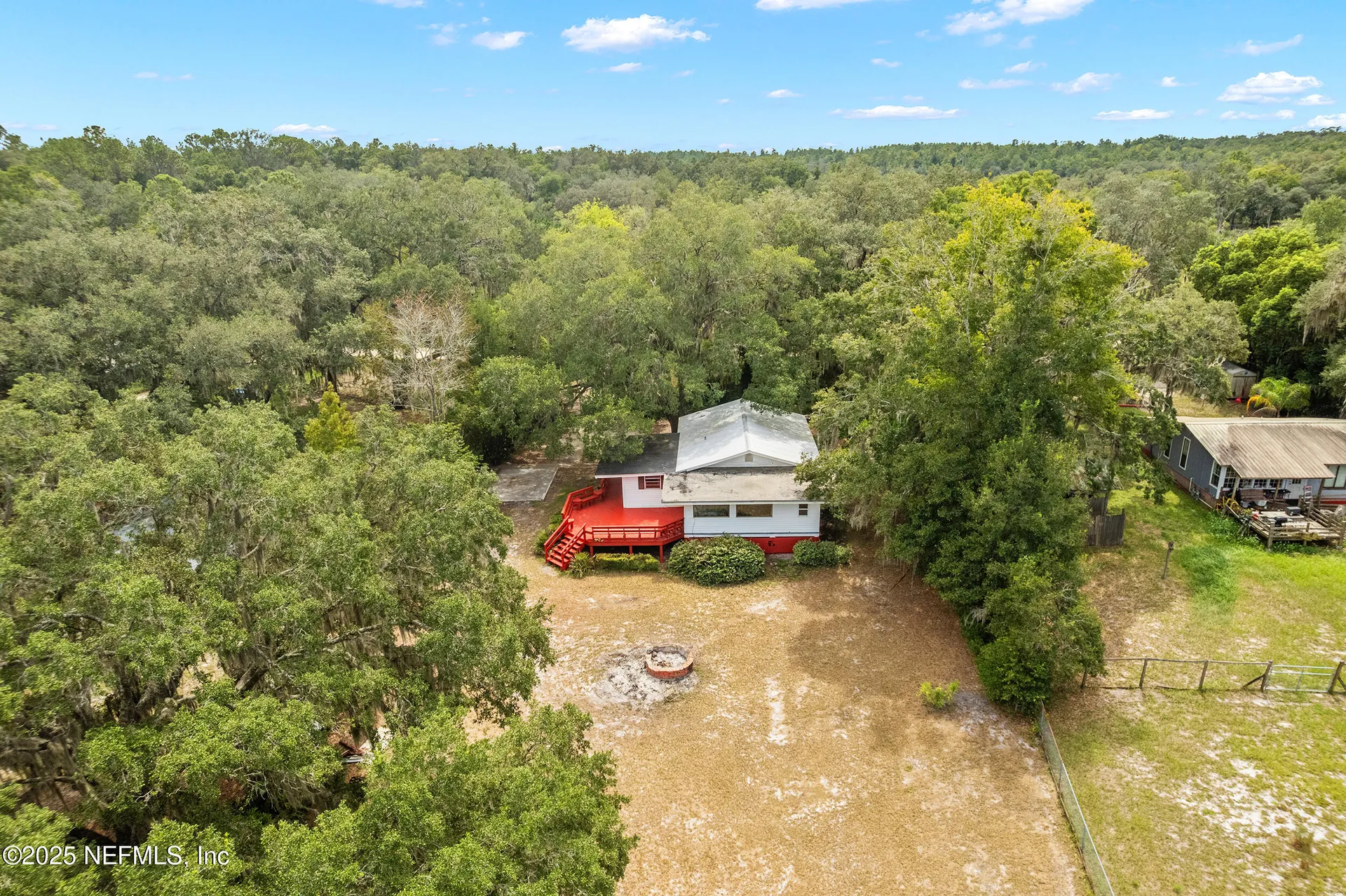 140 Morris Lake Drive Hawthorne FL 32640