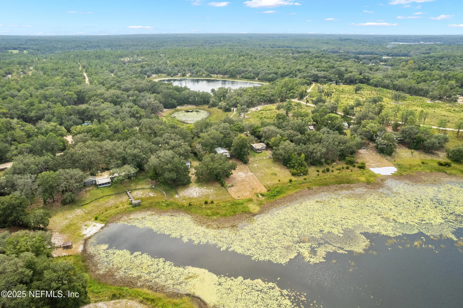140 Morris Lake Drive Hawthorne FL 32640