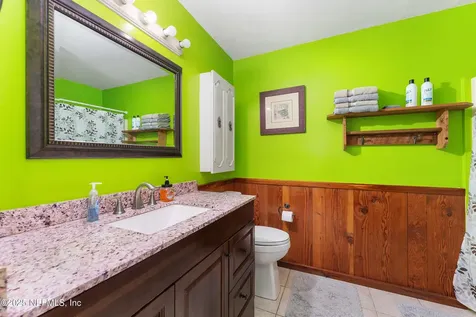 140 Morris Lake Drive Hawthorne FL 32640